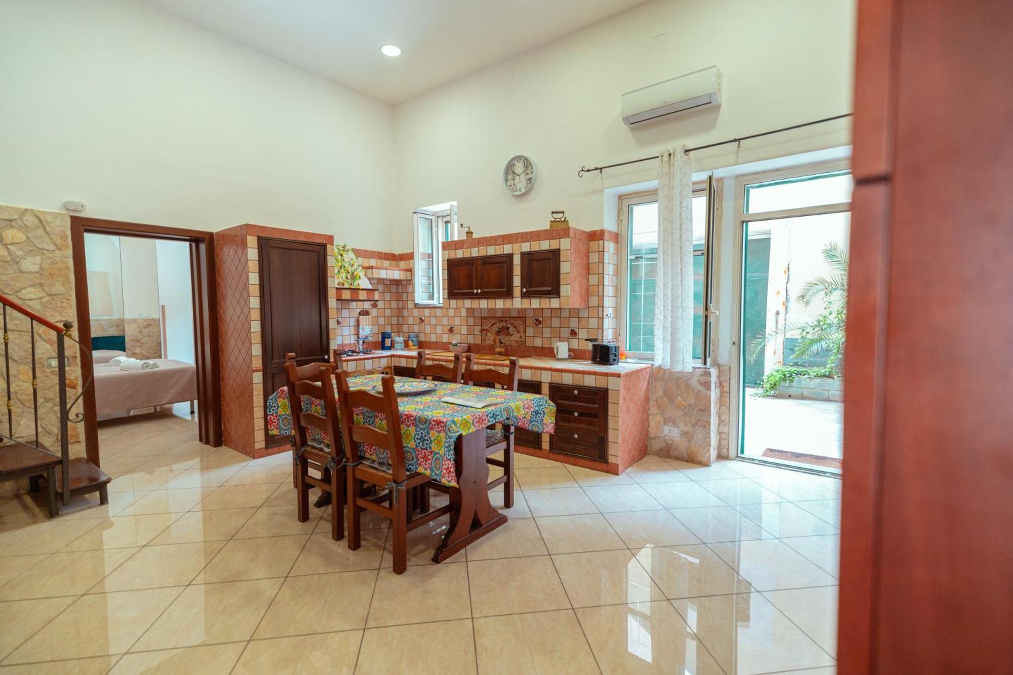فيلا Monserrato House كاتانيا المظهر الخارجي الصورة